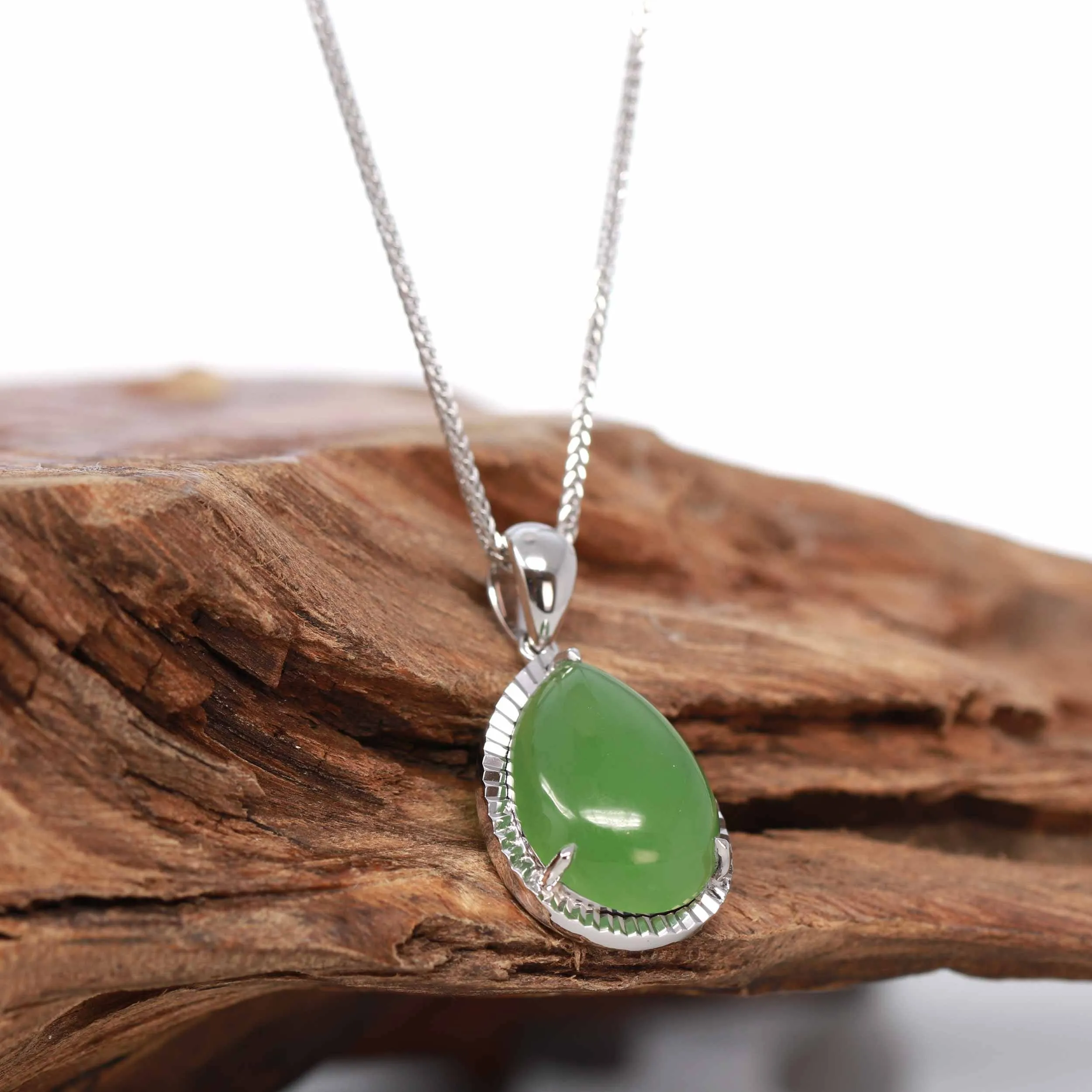 14K Gold "Classic Tear Drop" Green Apple Green Jade Diamond Cut Setting Pendant Necklace