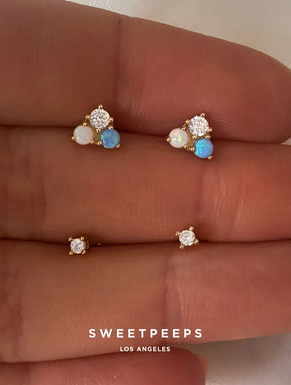 4 Clover Opal Stud Set