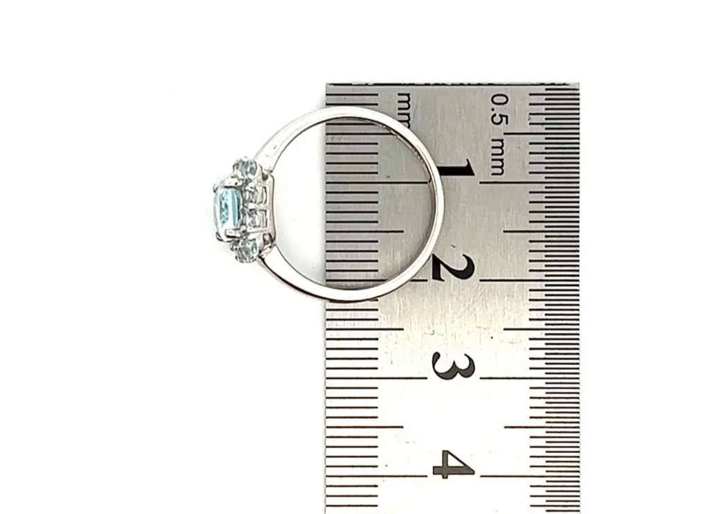 Aquamarine 9ct White Gold Ring
