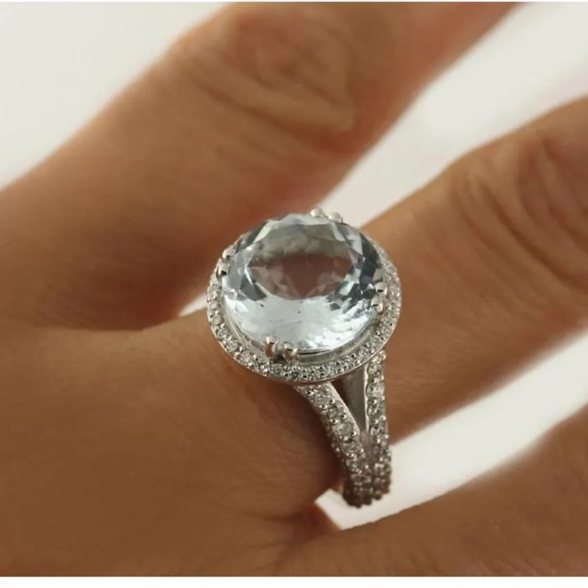 Aquamarine and Diamond Ring 18K White Gold