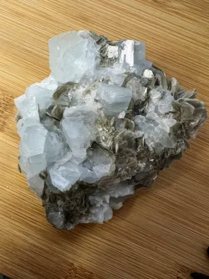 Aquamarine on muscovite cluster 306 grams