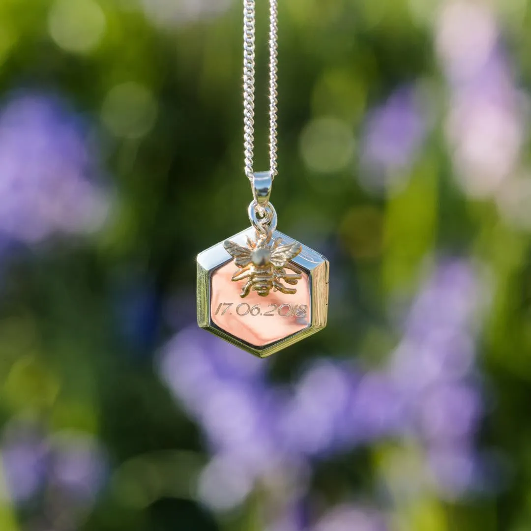 Bee Locket Silver   Photos