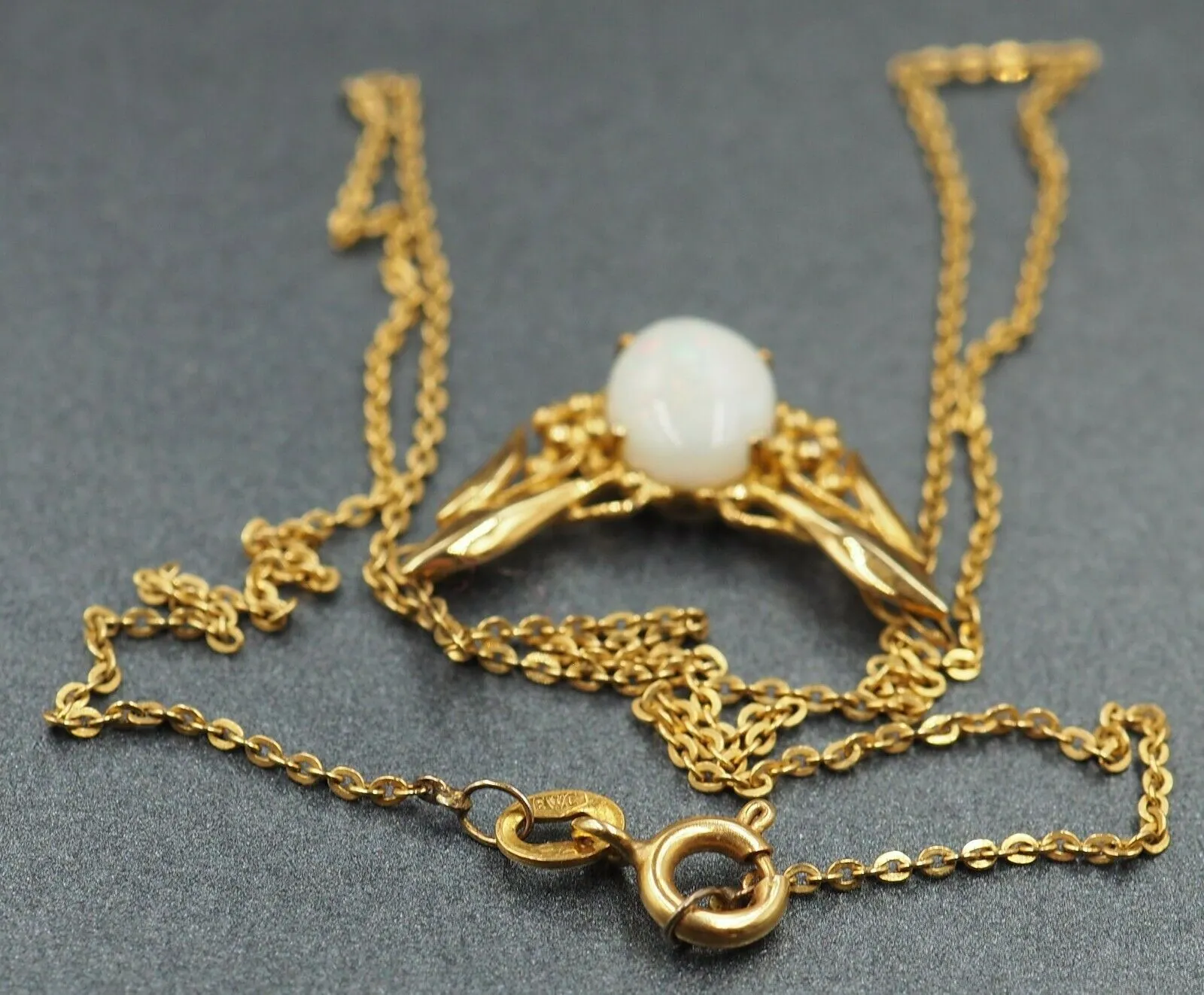Light Opal 9ct Yellow Gold Necklace with Wattle Centrepiece