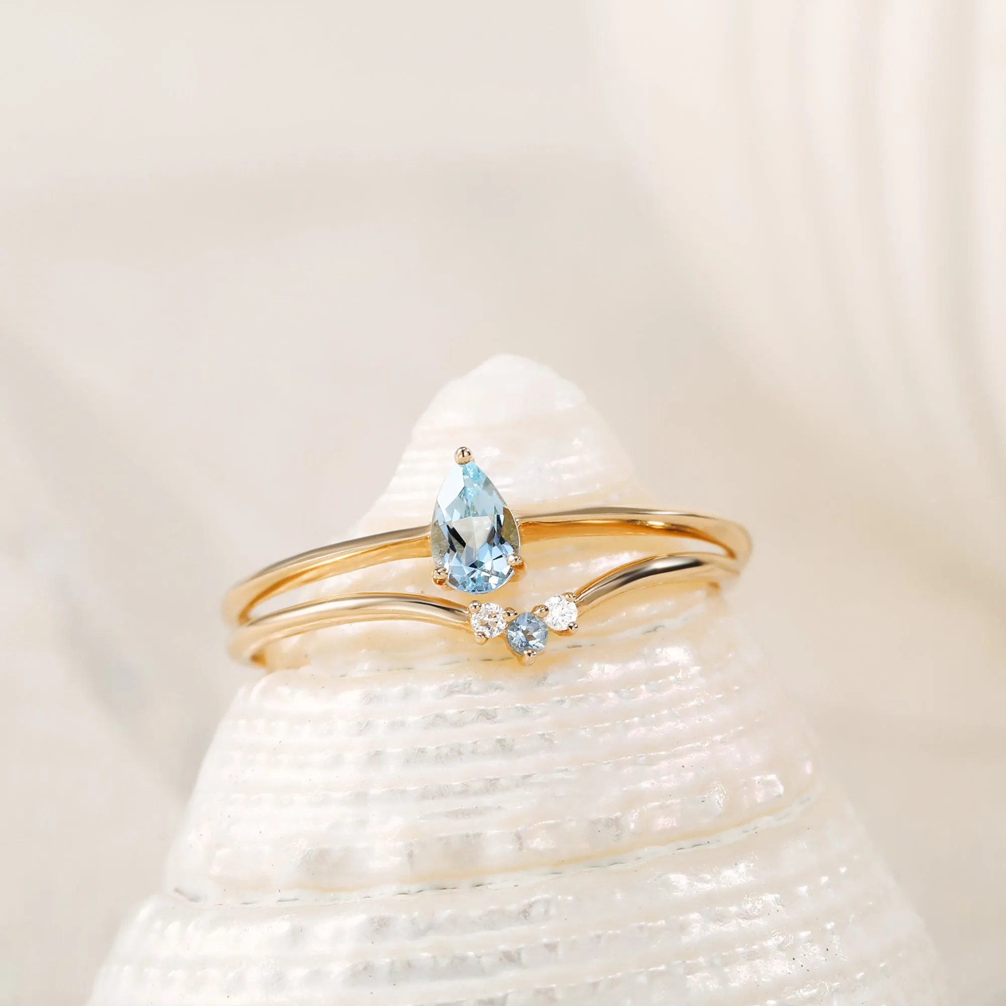 NADIA | Aquamarine and Diamond Ring