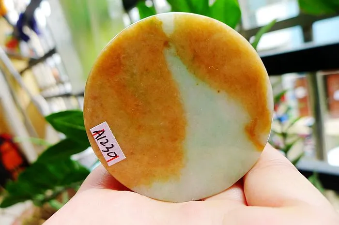 Natural Jade Rough Jadeite Raw (118g,5.5X1.5cm)
