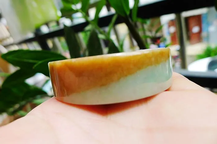 Natural Jade Rough Jadeite Raw (118g,5.5X1.5cm)
