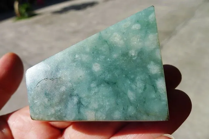 Natural Jade Rough Jadeite Raw (148g,6.1X5.4X2.7cm)