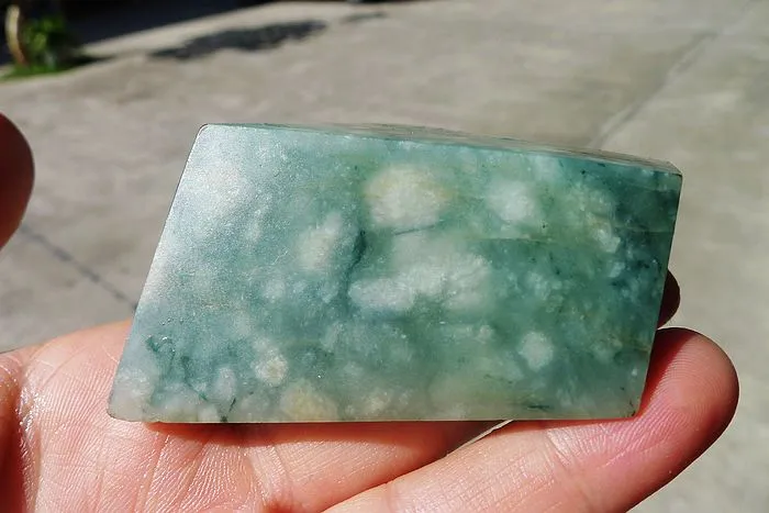 Natural Jade Rough Jadeite Raw (148g,6.1X5.4X2.7cm)
