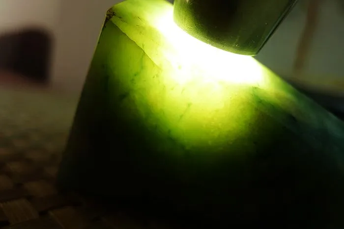 Natural Jade Rough Jadeite Raw (148g,6.1X5.4X2.7cm)