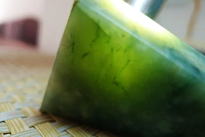 Natural Jade Rough Jadeite Raw (148g,6.1X5.4X2.7cm)