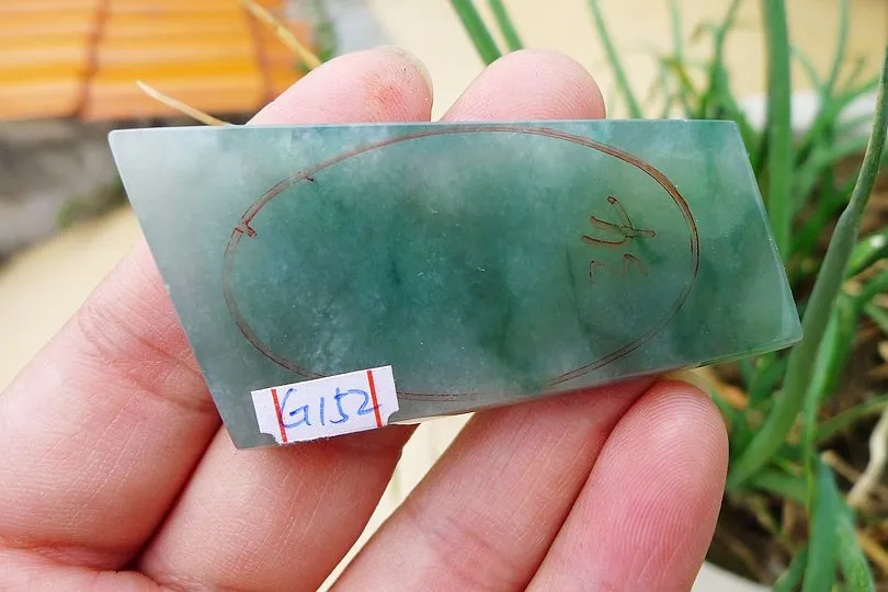 Natural Jade Rough Jadeite Raw (19g,5.2X2.8X0.45cm)