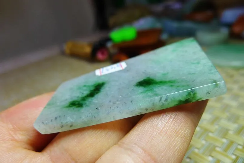 Natural Jade Rough Jadeite Raw (28g,5.7X3.8X0.45cm)
