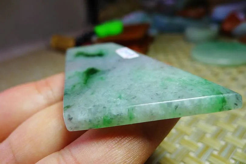 Natural Jade Rough Jadeite Raw (28g,5.7X3.8X0.45cm)