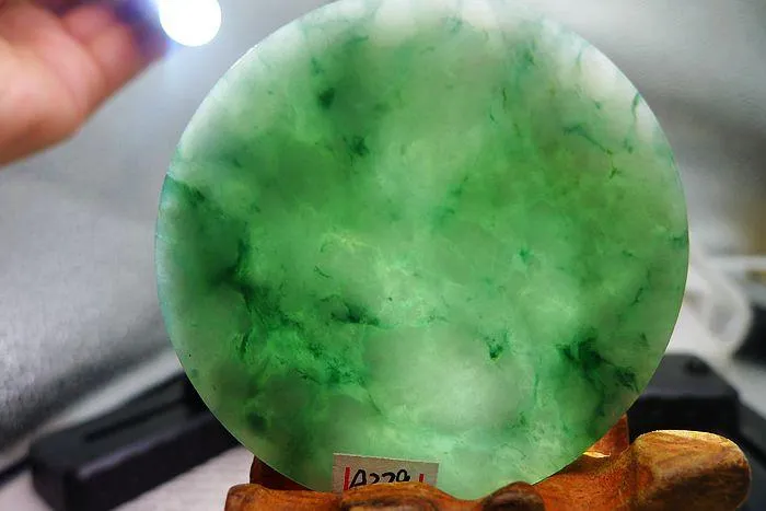 Natural Jade Rough Jadeite Raw (61g,5.65X0.7cm)