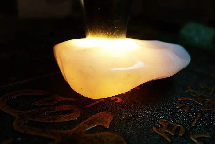 Natural Jade Rough Jadeite Raw (81g,5.6X4.2X1.8cm)