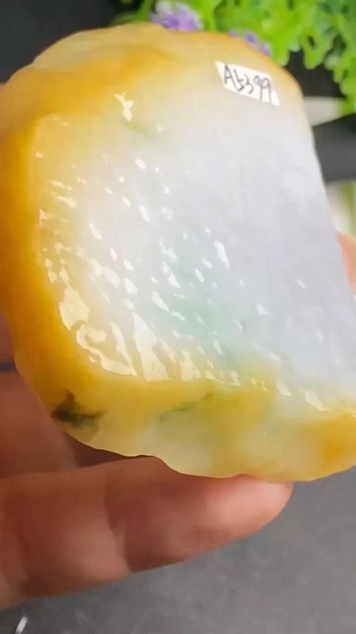 Natural Jade Rough Jadeite Raw (91g,65X49X12mm)-A5399
