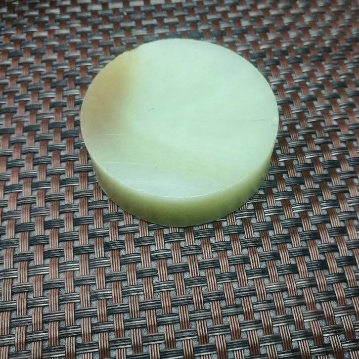Natural Kunlun Jade Rough Nephrite Raw (112g,5.5X1.6cm)