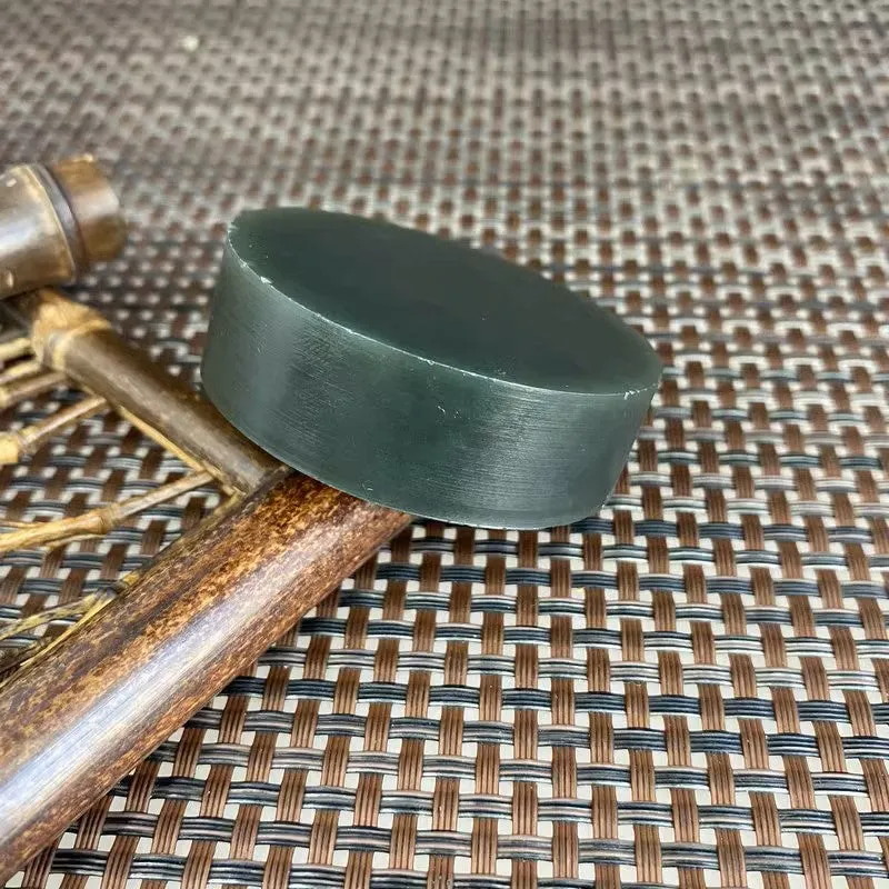 Natural Kunlun Jade Rough Nephrite Raw (113g,5.3X1.6cm)