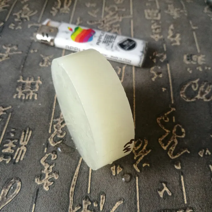 Natural Kunlun Jade Rough Nephrite Raw (144g, 5.8X5.8X1.9cm)