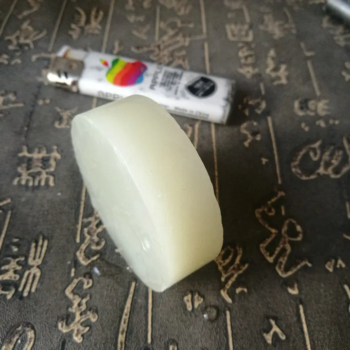 Natural Kunlun Jade Rough Nephrite Raw (144g, 5.8X5.8X1.9cm)