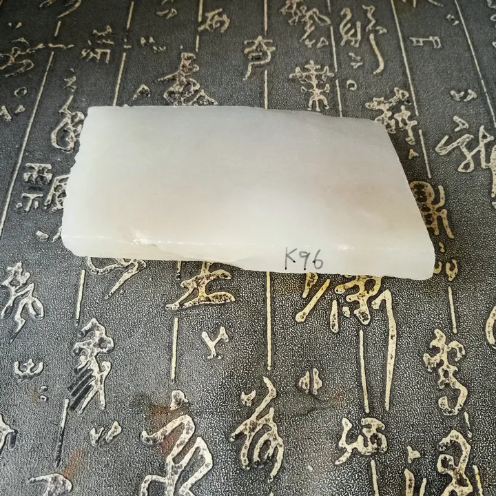 Natural Kunlun Jade Rough Nephrite Raw (147g, 9X6X0.9cm)