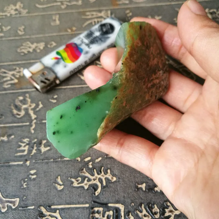 Natural Kunlun Jade Rough Nephrite Raw (148g, 7X4X3.9cm)