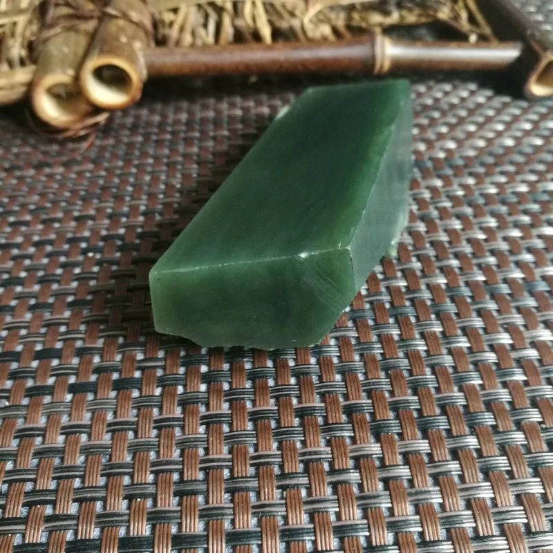 Natural Kunlun Jade Rough Nephrite Raw (149g,8.5X3X2.3cm)