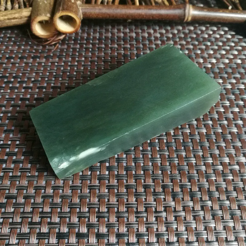 Natural Kunlun Jade Rough Nephrite Raw (149g,8.5X3X2.3cm)
