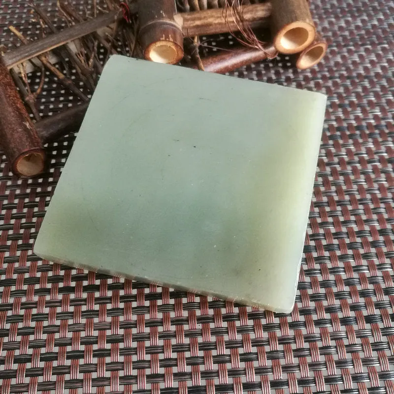 Natural Kunlun Jade Rough Nephrite Raw (208g,8.3X8X1.1cm)