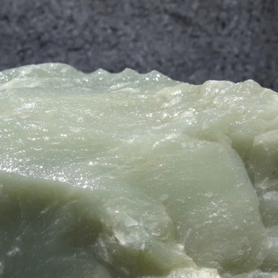 Natural Kunlun Jade Rough Nephrite Raw (2.29kg, 19X11X8cm)