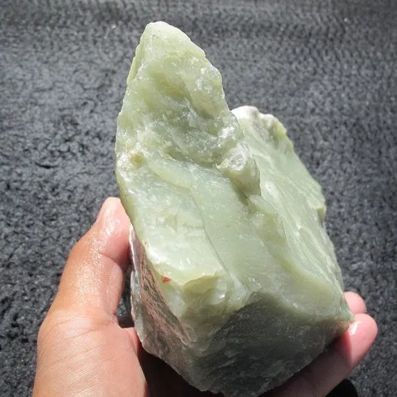 Natural Kunlun Jade Rough Nephrite Raw (2.29kg, 19X11X8cm)
