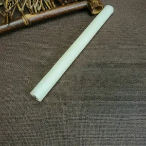 Natural Kunlun Jade Rough Nephrite Raw (35g,12.8X1.1cm)
