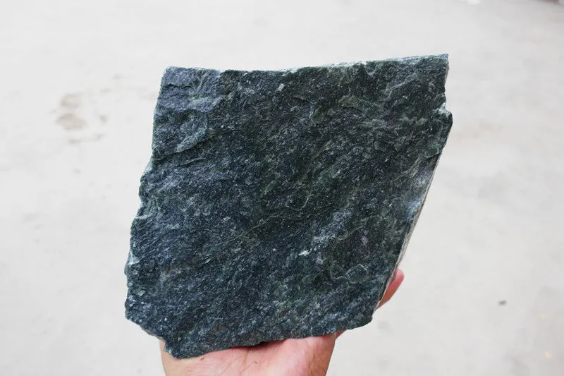 Natural Kunlun Jade Rough Nephrite Raw (3.5kg, 14X12X5cm)