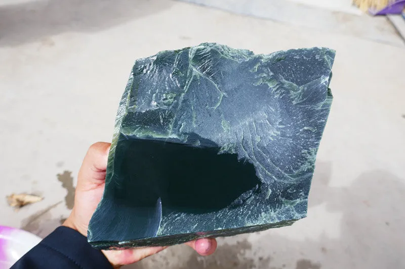 Natural Kunlun Jade Rough Nephrite Raw (3.5kg, 14X12X5cm)