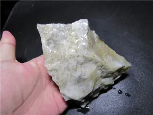 Natural Kunlun Jade Rough Nephrite Raw (373.80g, 120X86X27mm)