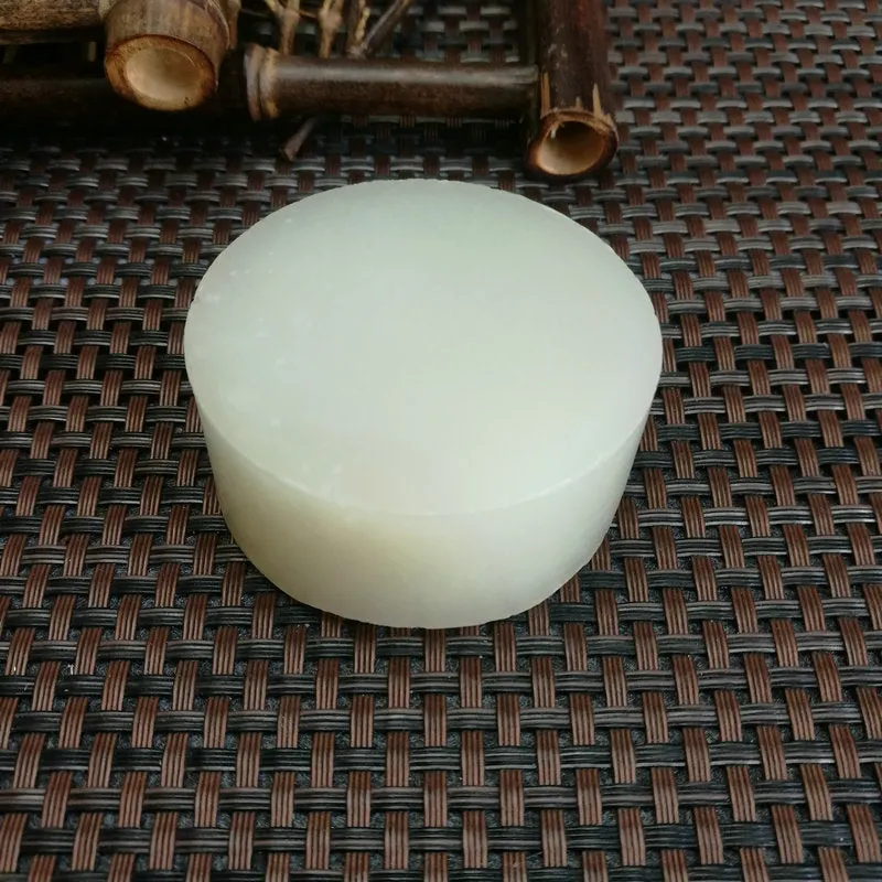 Natural Kunlun Jade Rough Nephrite Raw (5.3X2.1cm)