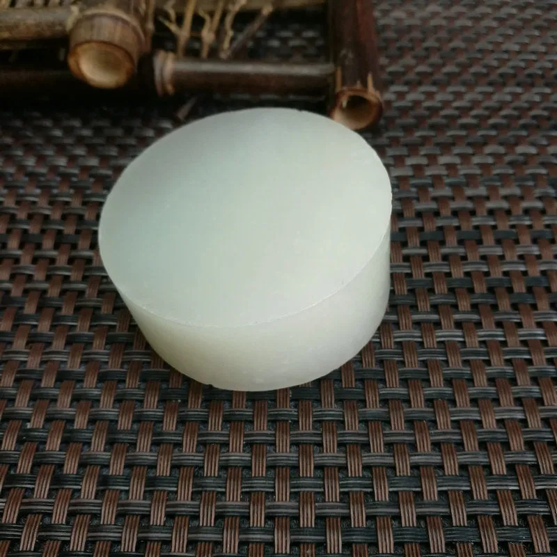 Natural Kunlun Jade Rough Nephrite Raw (5.3X2.1cm)