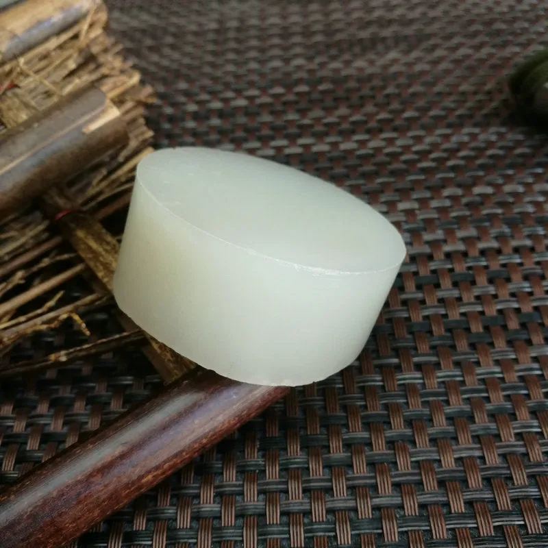 Natural Kunlun Jade Rough Nephrite Raw (5.3X2.1cm)