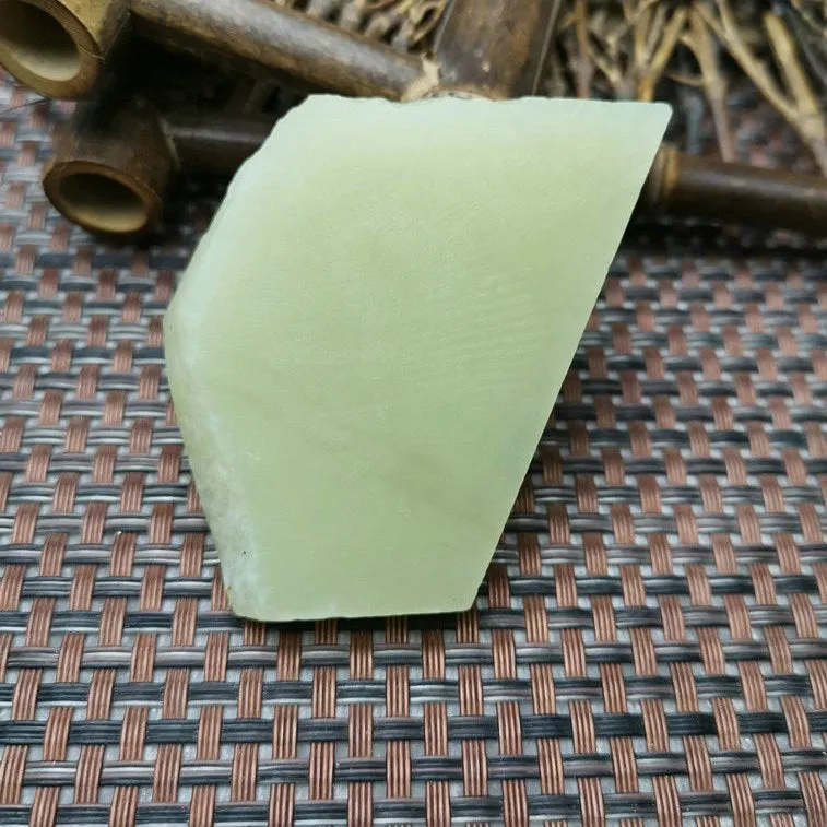 Natural Kunlun Jade Rough Nephrite Raw (54g, 6X4.2X0.8cm)
