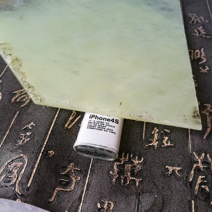 Natural Kunlun Jade Rough Nephrite Raw (576g, 18X16X1.1cm)