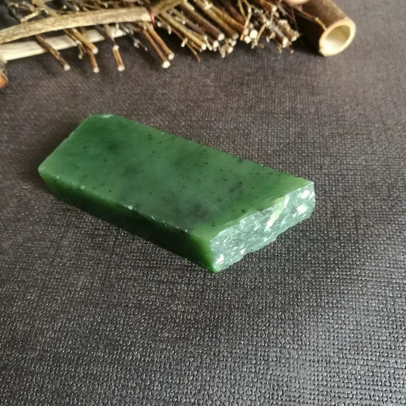 Natural Kunlun Jade Rough Nephrite Raw (73g,7X2.8X1.2cm)