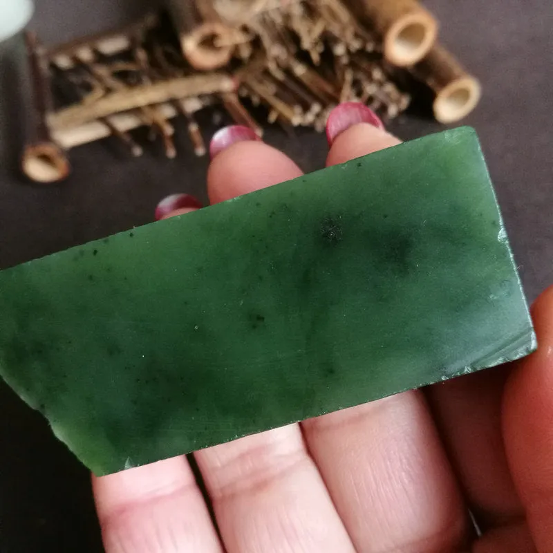 Natural Kunlun Jade Rough Nephrite Raw (73g,7X2.8X1.2cm)