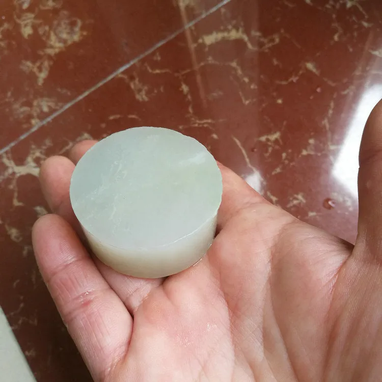 Natural Kunlun Jade Rough Nephrite Raw (78g, 4.2X1.9cm)