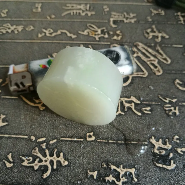 Natural Kunlun Jade Rough Nephrite Raw (78g, 4.2X1.9cm)