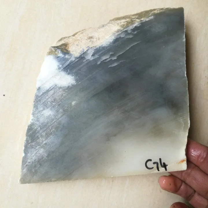 Natural Kunlun Jade Rough Nephrite Raw (795g, 14X13X1.6cm)