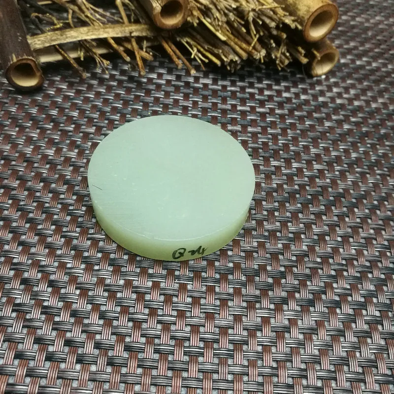 Natural Kunlun Jade Rough Nephrite Raw (82g,5.5X1.2cm)
