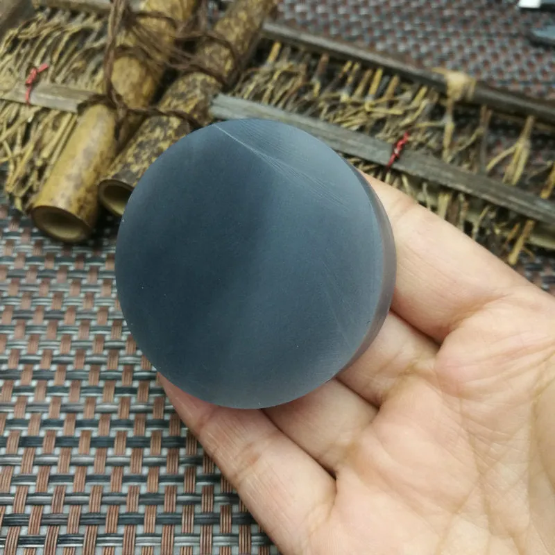 Natural Kunlun Jade Rough Nephrite Raw (86g, 5.1X1.9cm)