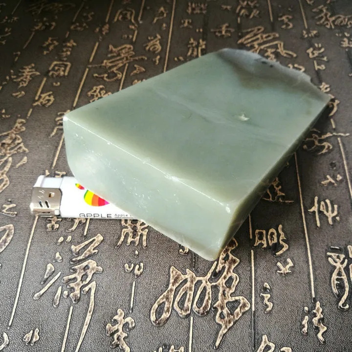 Natural Kunlun Jade Rough Nephrite Raw (876g, 14X8X3.5cm)