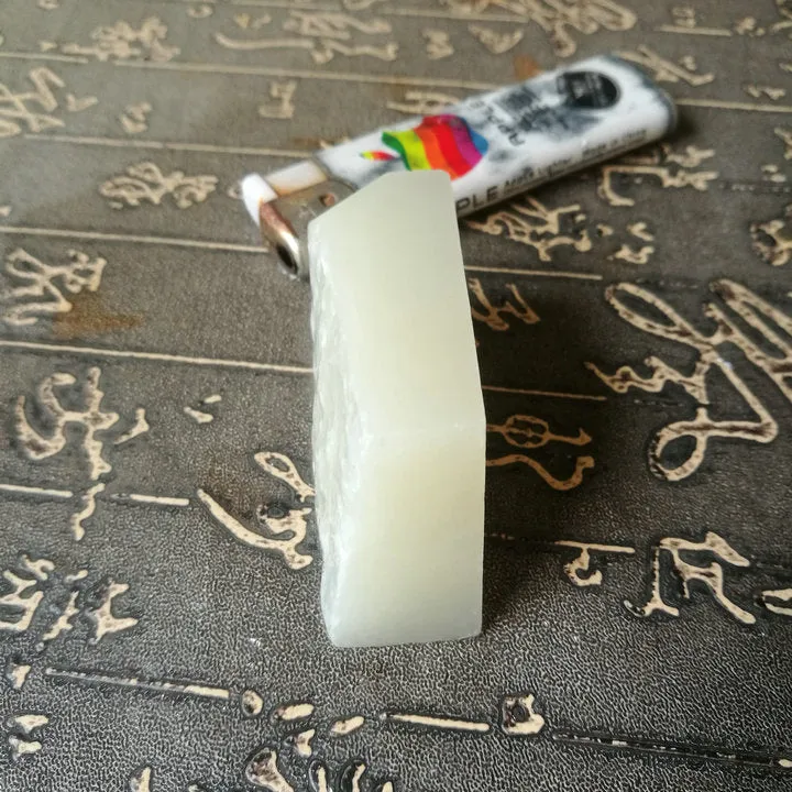 Natural Kunlun Jade Rough Nephrite Raw (90g, 5X2.9X1.5cm)