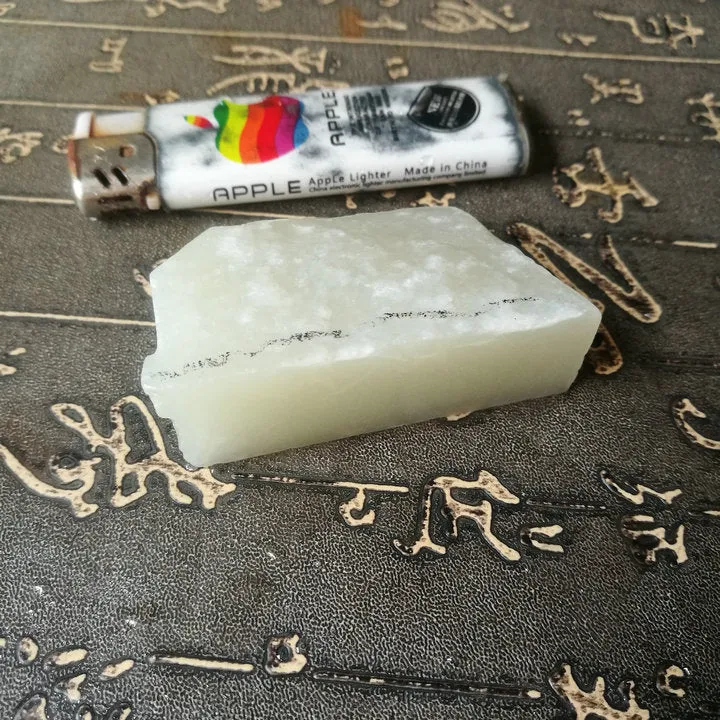 Natural Kunlun Jade Rough Nephrite Raw (90g, 5X2.9X1.5cm)